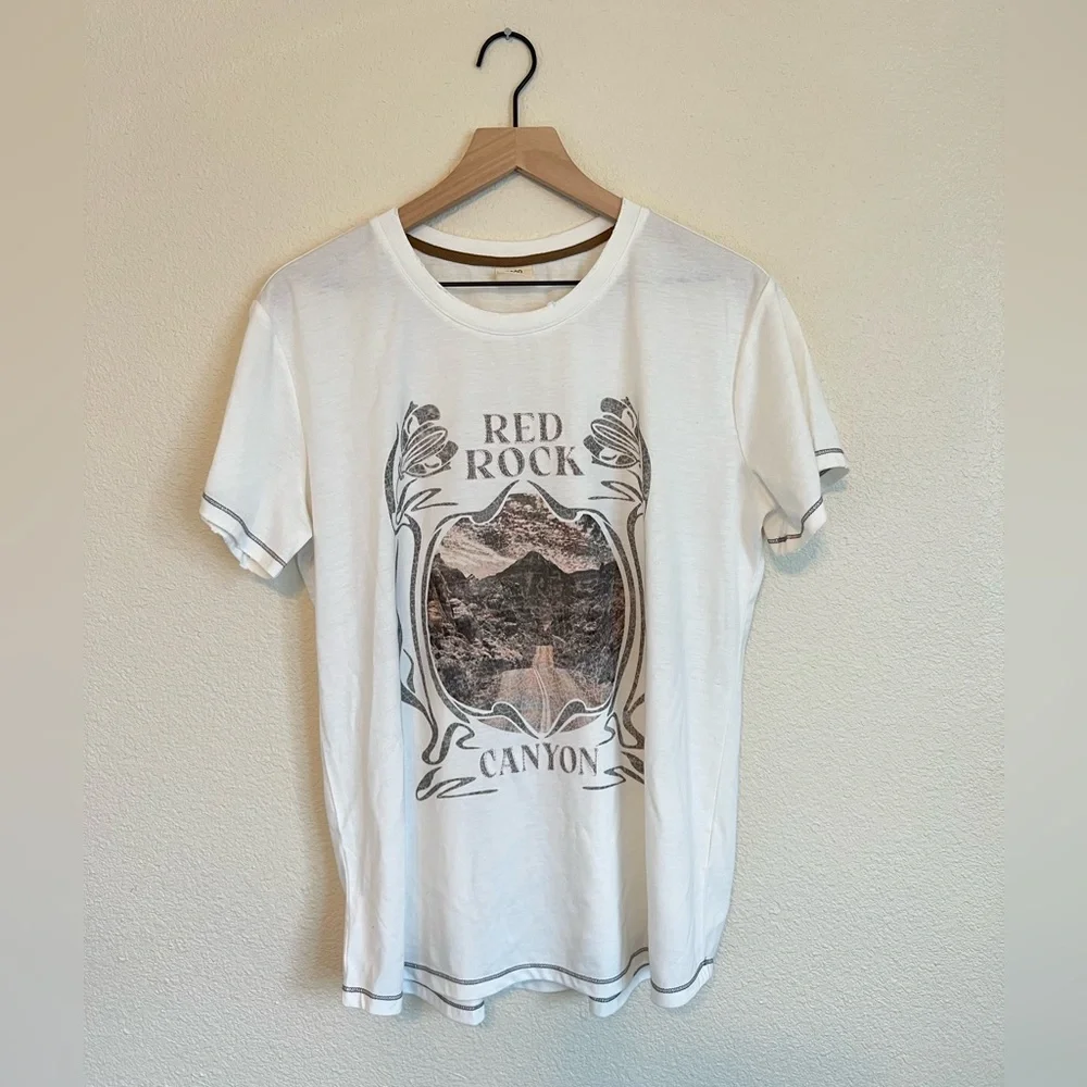 #24 Good Hart White 'Red Rock Canyon' Graphic Tee - Picture 2 of 9
